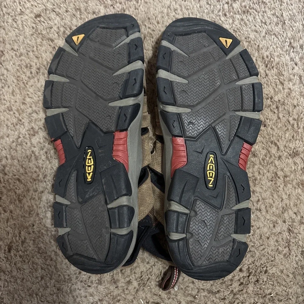 KEEN Hiking Sandals Shoes Slip On Mens 12 EU 46 Leather Brown Beach